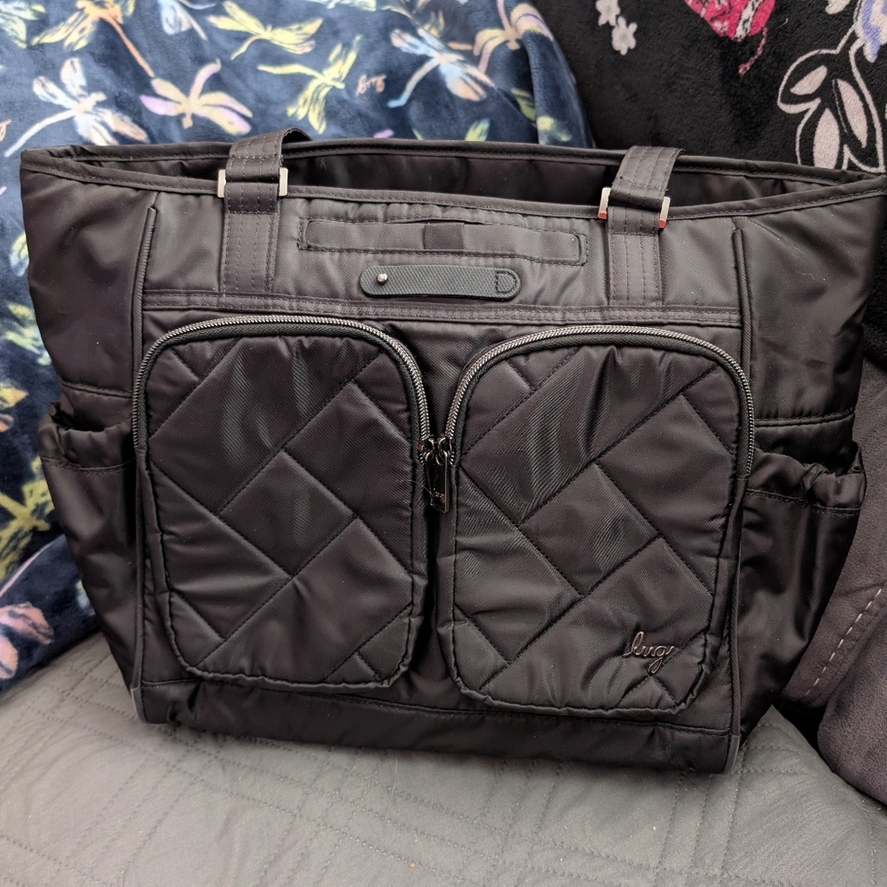Lug Trotter Tote In Black EUC